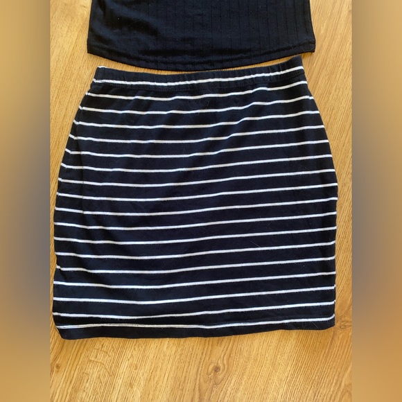 Top & skirt - Picture 3 of 4